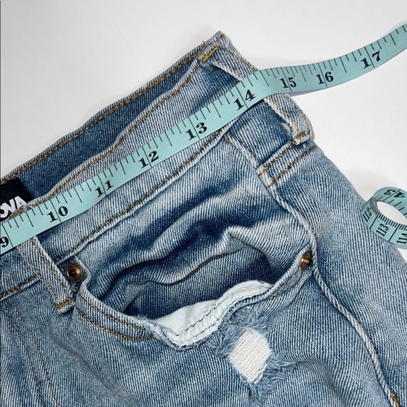 Women’s Fashion Nova Light Blue Distressed Jean Shorts - Picture 5 of 8